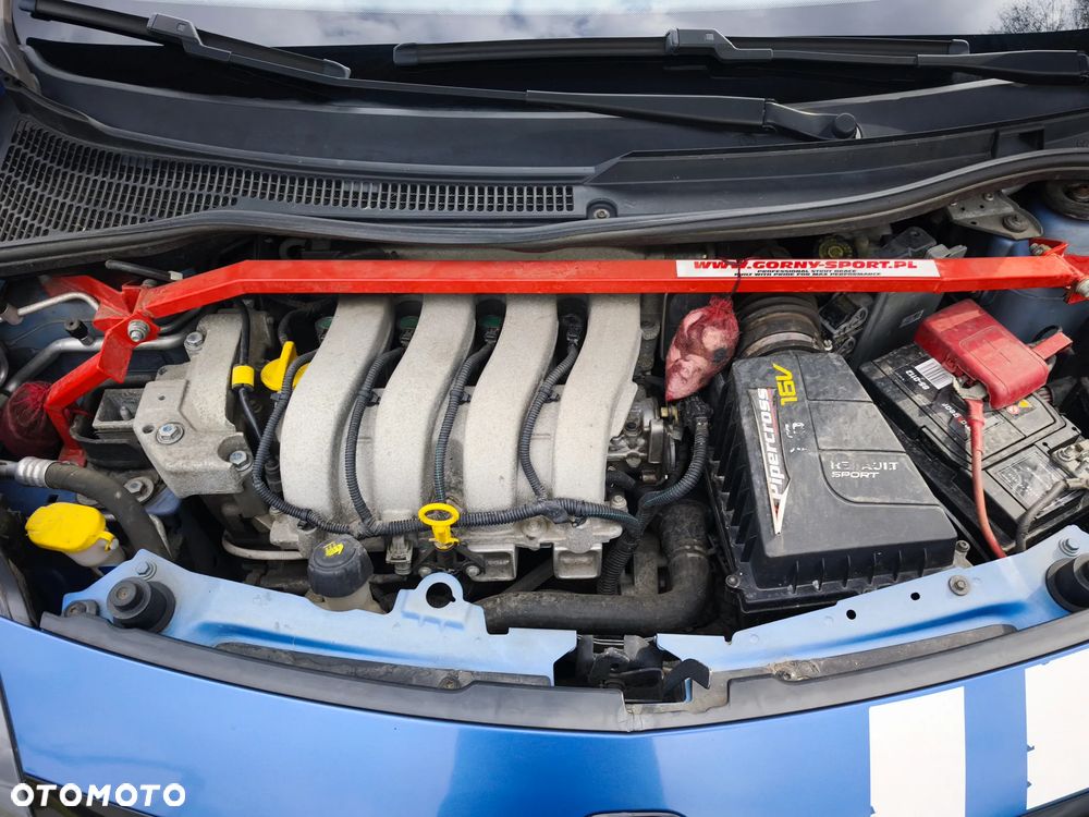 Renault Twingo 1.6 16V RS - 12