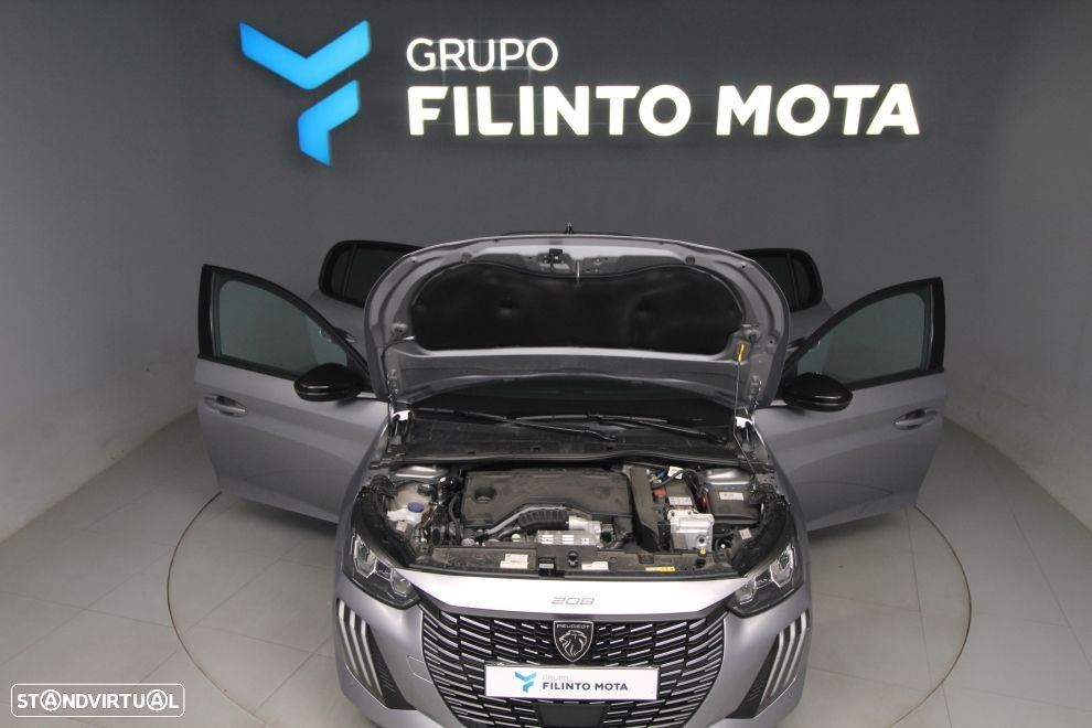 Peugeot 208 1.2 Hybrid Allure e-DCS6 - 12