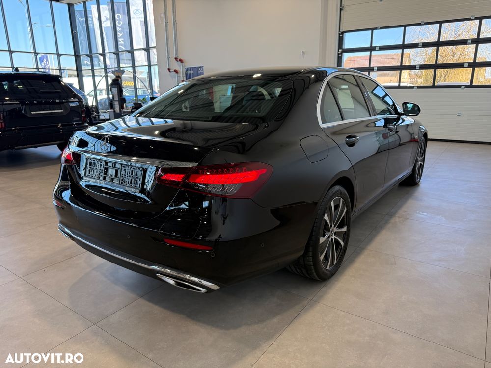 Mercedes-Benz E - 11