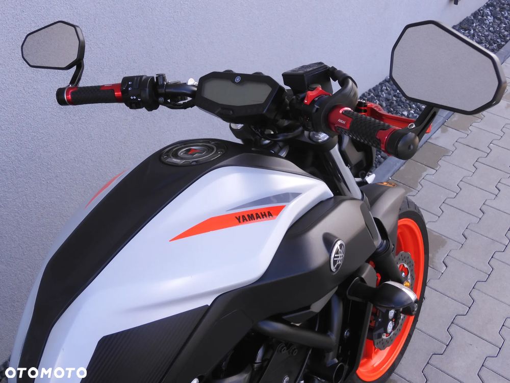 Yamaha MT - 10
