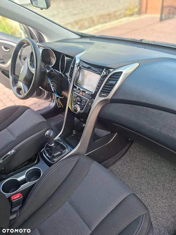 Hyundai i30 - 11