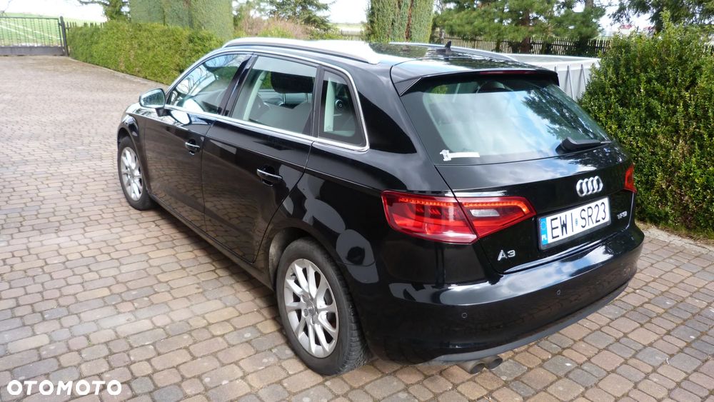 Audi A3 Sportback 1.4 TFSI Ambiente S tronic - 4