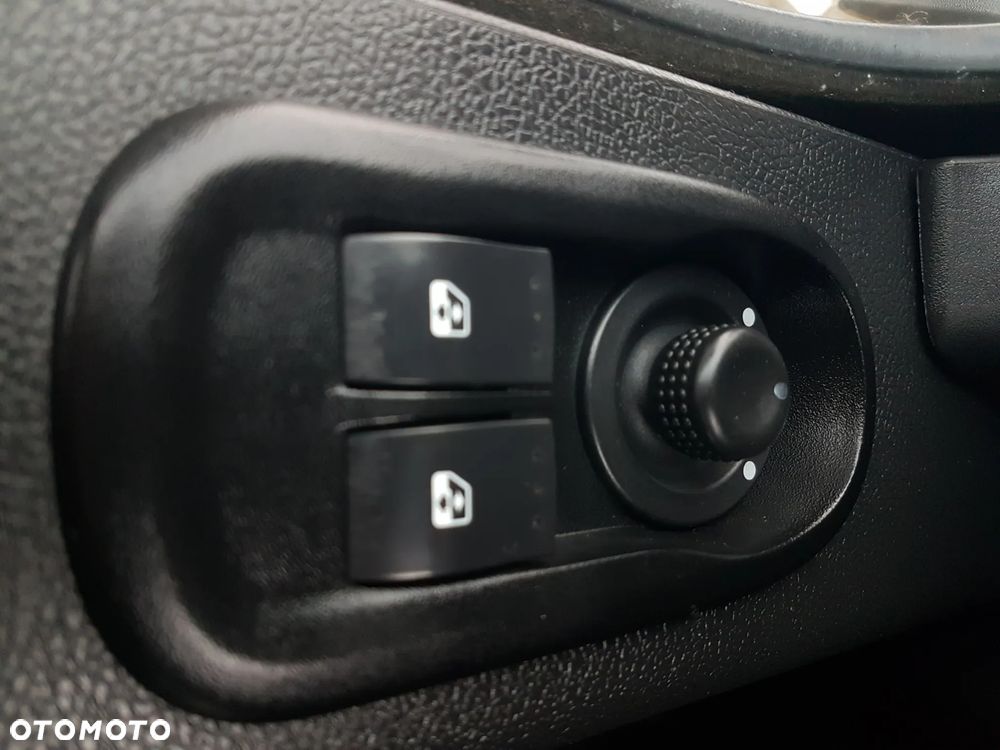 Renault MASTER KONTENER 8EP 4,21x2,23x2,23 KLIMA MANUAL KRAJOWY 6-BIEGÓW - 9