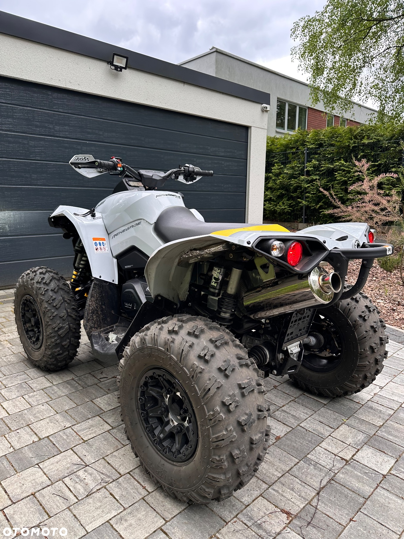 Can-Am Renegade - 4