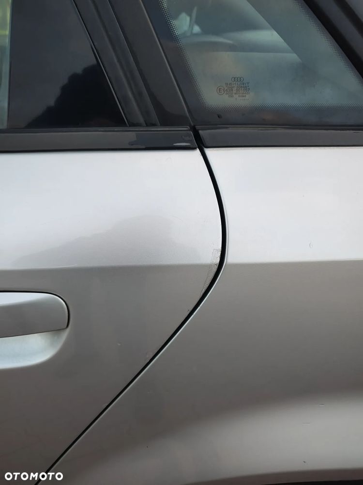 Audi A4 Limousine - 11