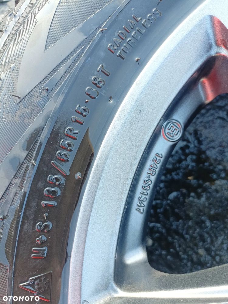 KIA RIO IV 16-20 2019 r. komplet 4 sztuki felgi alufelgi aluminiowe 15'' 15 ET 48  * - 13