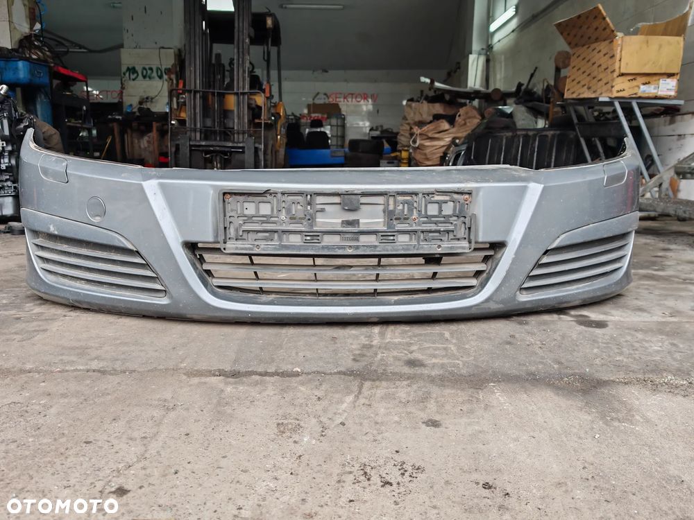 Zderzak Opel Astra H