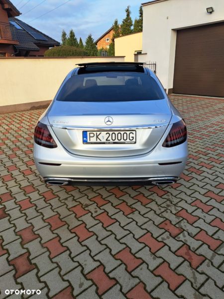 Mercedes-Benz Klasa E 220 d 4-Matic Business Edition 9G-TRONIC - 9