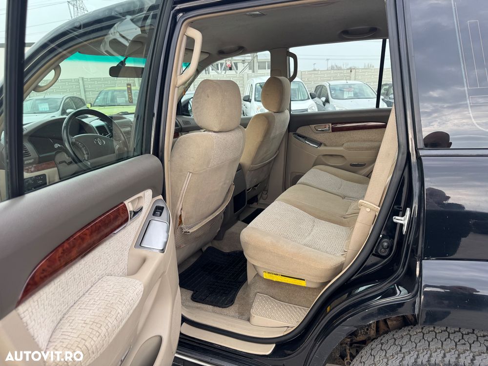 Toyota Land Cruiser - 18