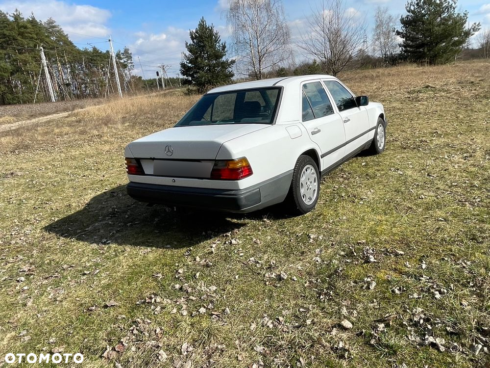 Mercedes-Benz W124 (1984-1993) - 10