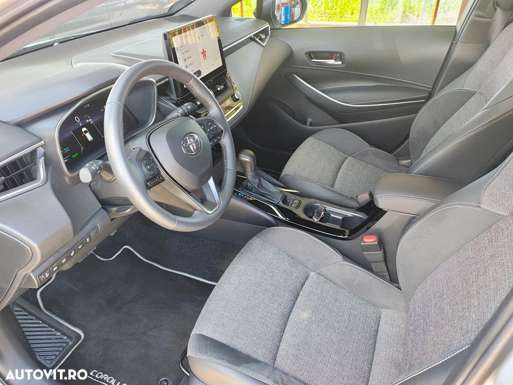 Toyota Corolla 1.8 HSD TS Dynamic - 6