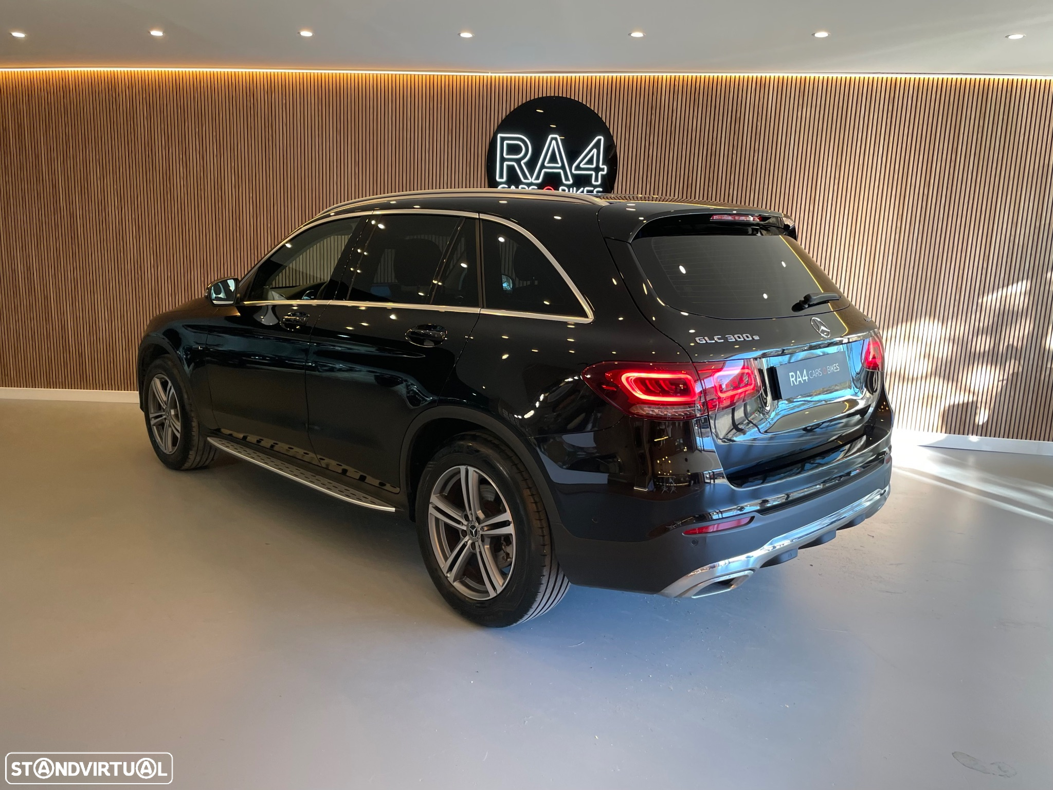 Mercedes-Benz GLC 300 e 4Matic - 2