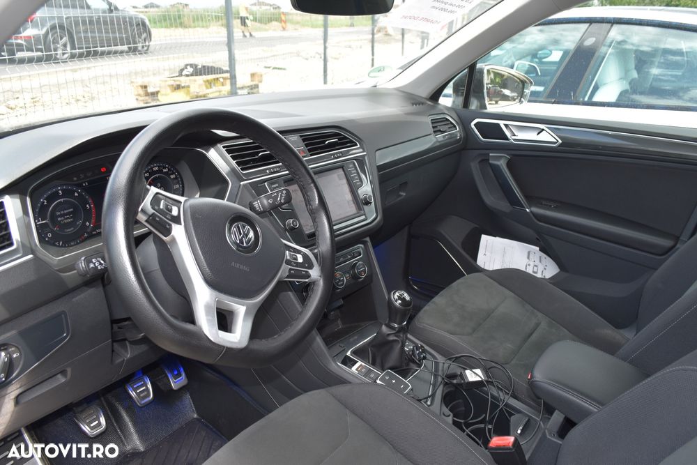 Volkswagen Tiguan - 4