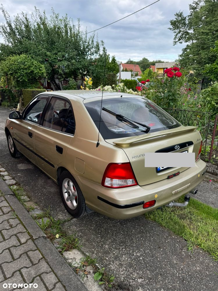 Hyundai Accent 1.5 Comfort - 5