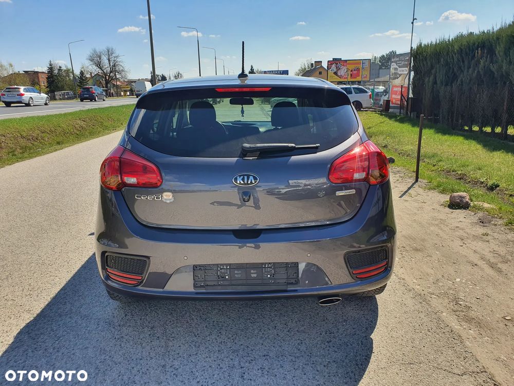 Kia Ceed 1.4 CVVT Dream-Team Edition - 7
