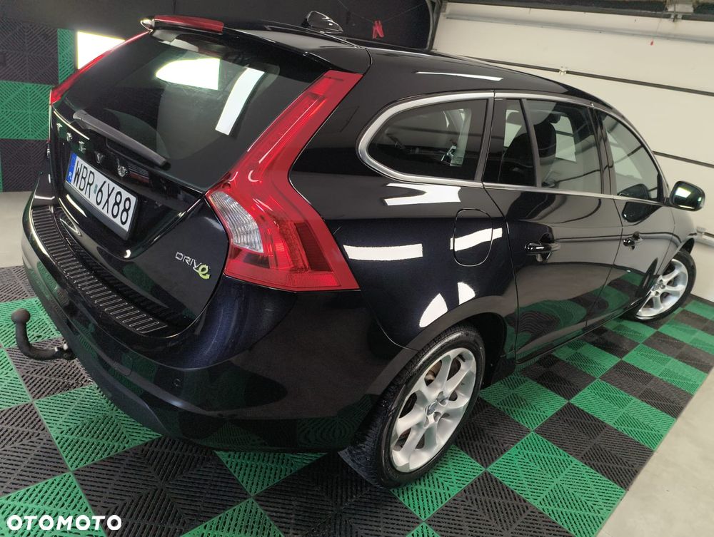 Volvo V60 D2 Kinetic - 33