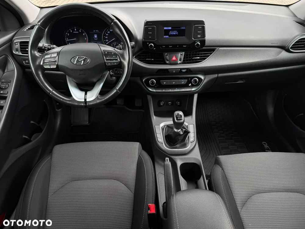 Hyundai i30 1.4 Classic + - 7