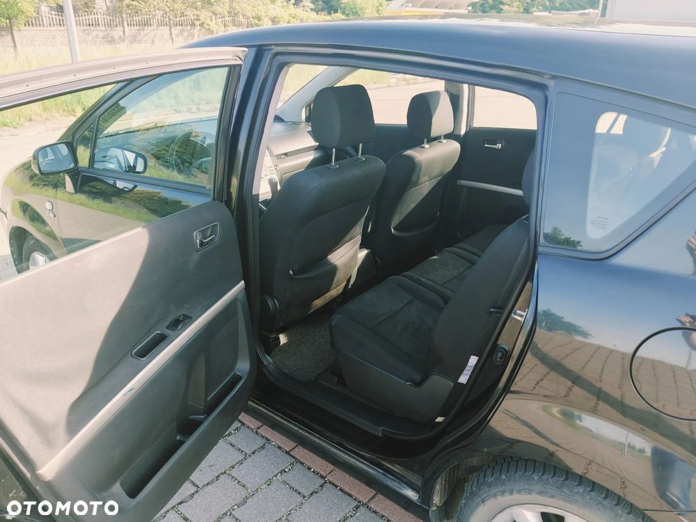 Toyota Corolla Verso 2.0 D-4D - 5