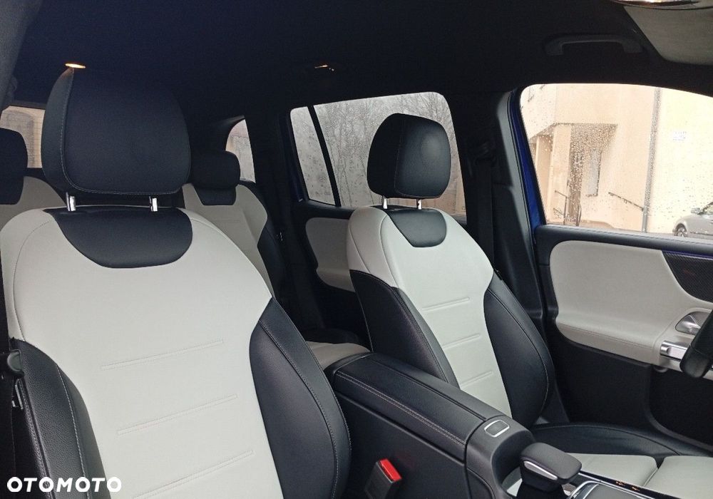 Mercedes-Benz GLB - 18