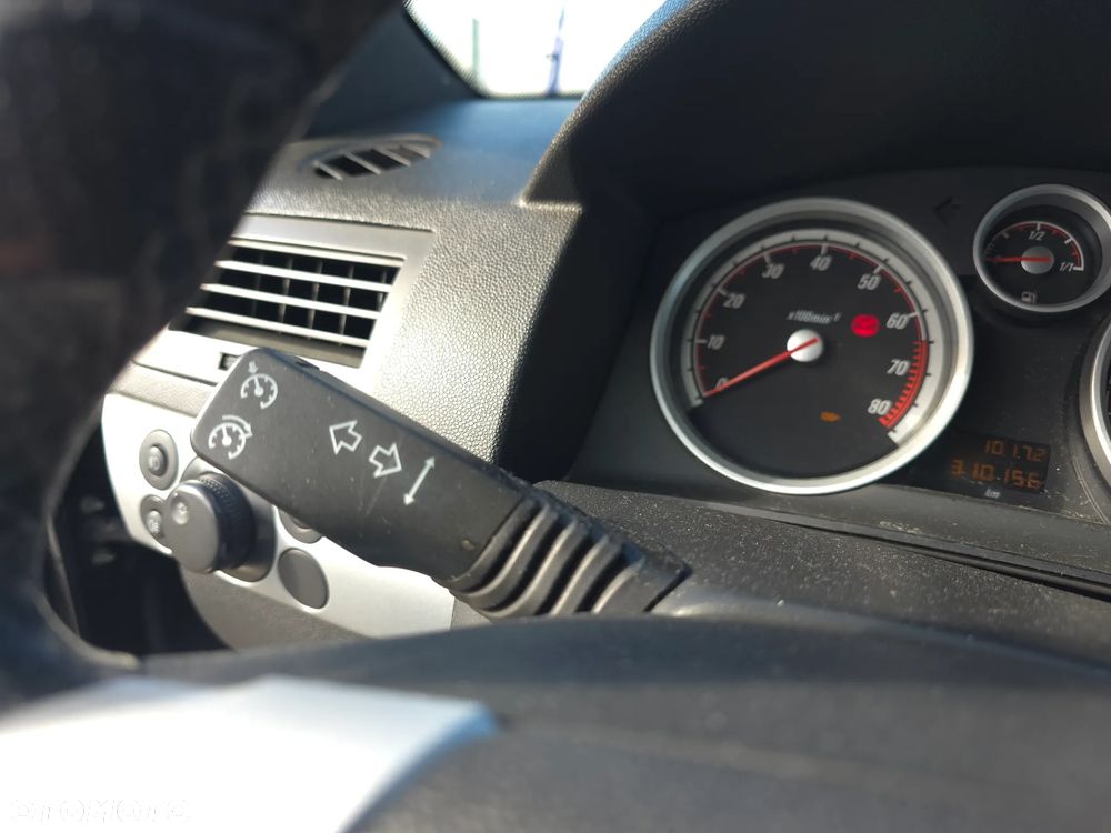 Opel Astra 1.6 T Sport - 20