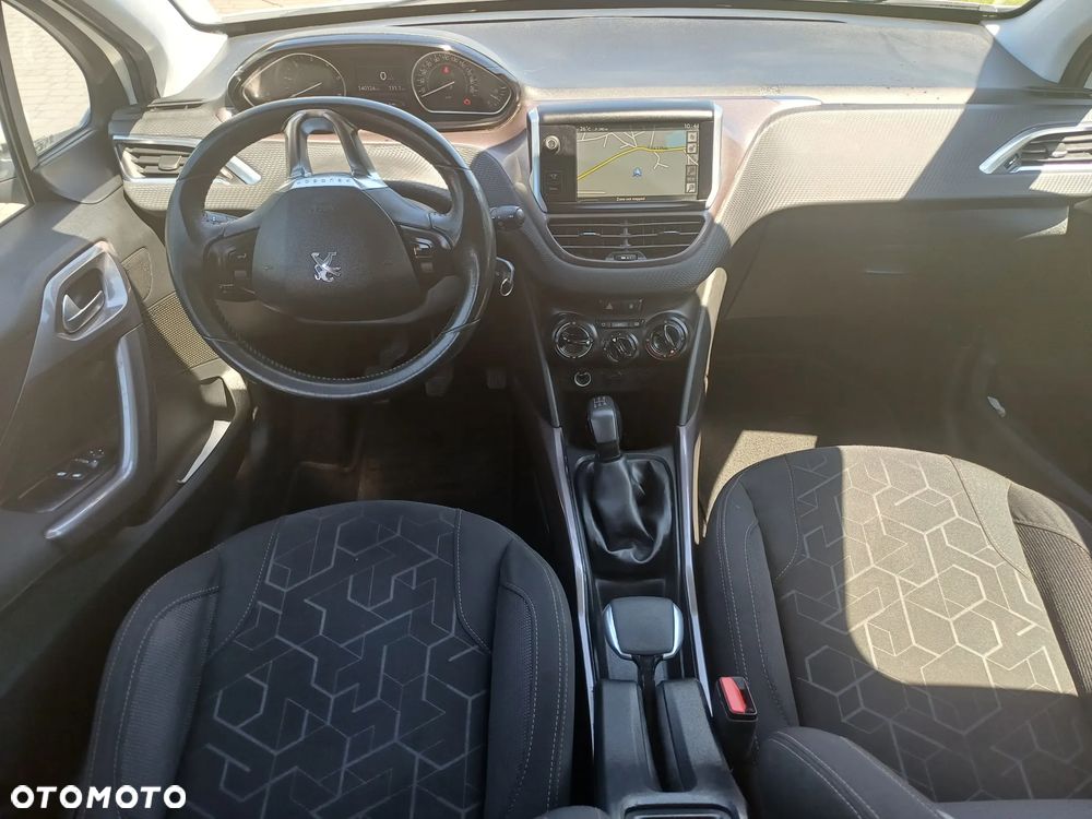 Peugeot 2008 1.6 e-HDi Active S&S - 9