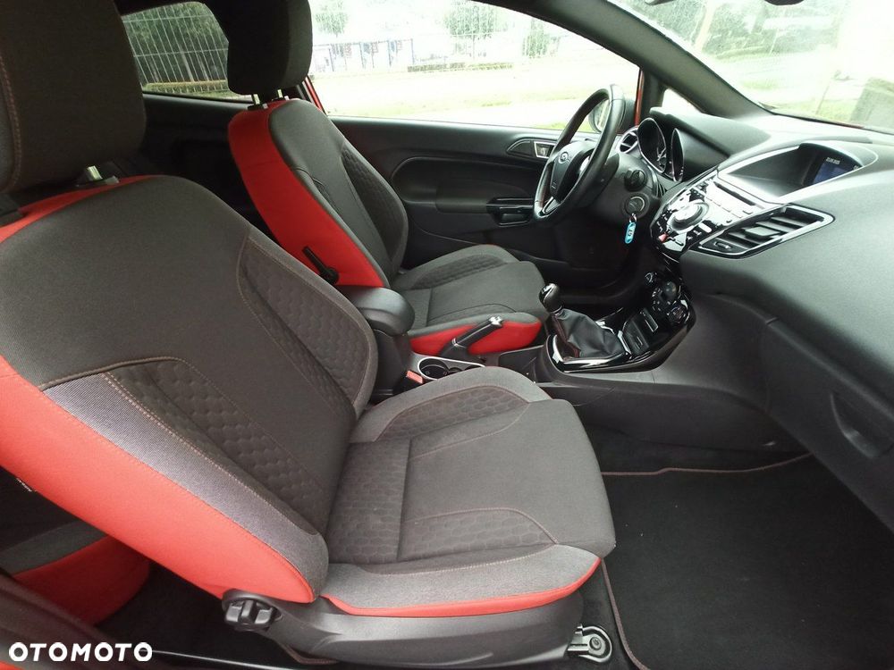 Ford Fiesta 1.0 EcoBoost S&S ST-LINE - 8