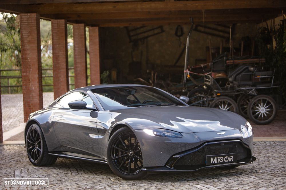 Aston Martin Vantage Coupe 4.0 Twin-Turbo V8 - 23