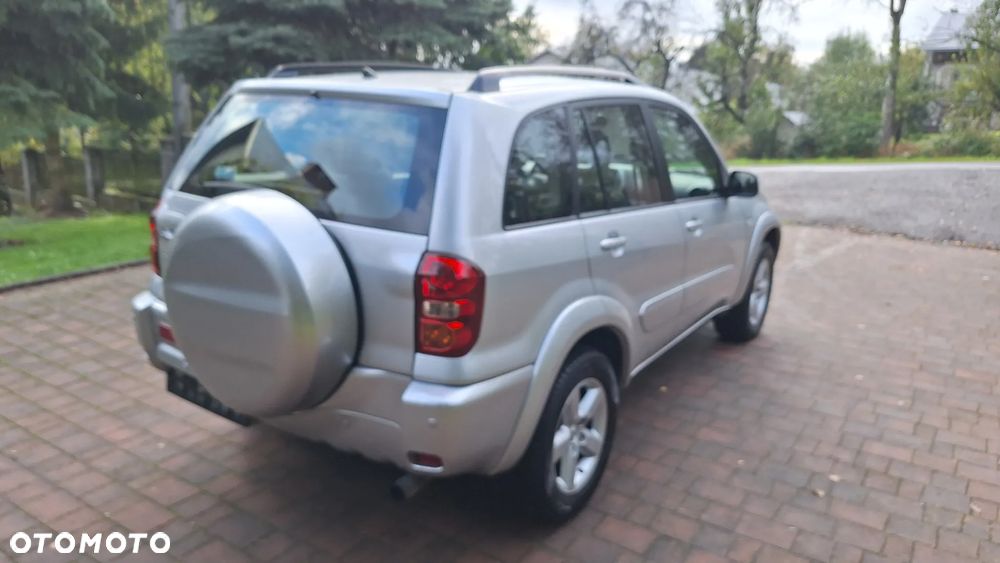 Toyota RAV4 2.0 D-4D Sol - 18