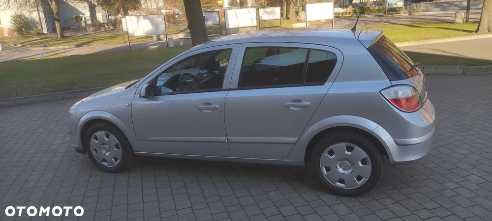 Opel Astra 1.6 Enjoy - 4