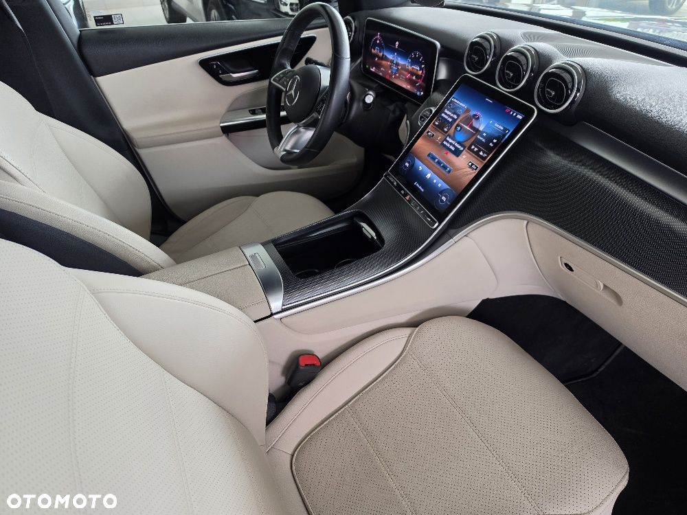 Mercedes-Benz GLC 200 mHEV 4-Matic AMG Line - 1