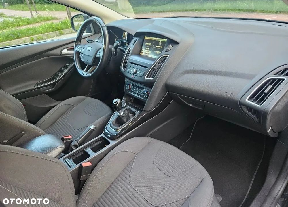 Ford Focus 1.5 EcoBoost Start-Stopp-System Business Edition - 11
