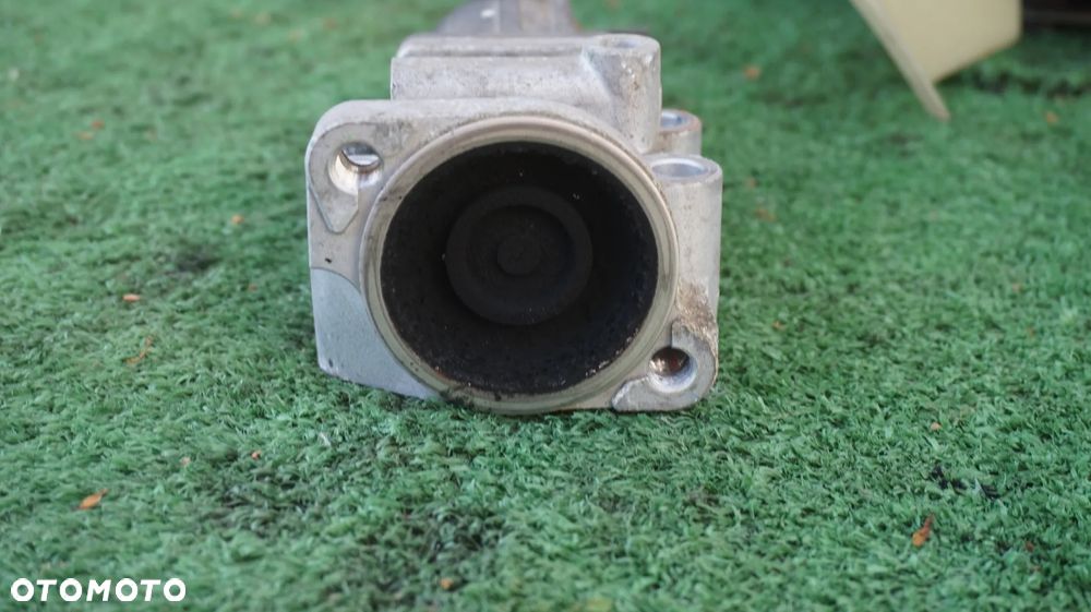 Mitsubishi Pajero IV 3.2 DID 5D Long zawor EGR 1582A037 K5T70081 - 5