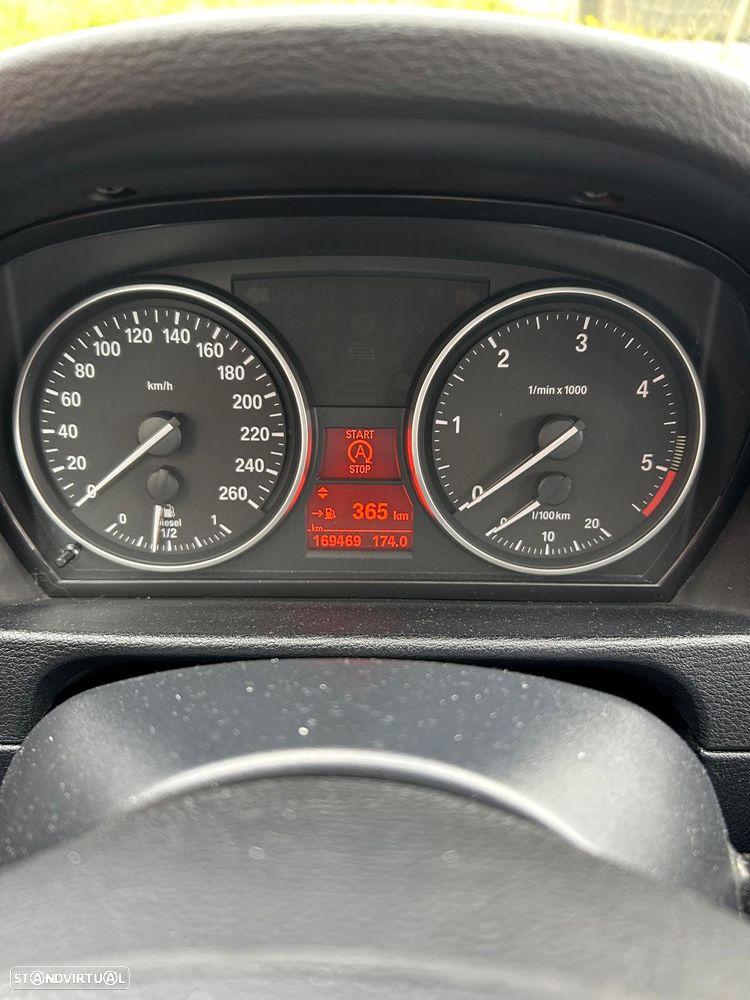 BMW X1 16 d sDrive xLine - 12