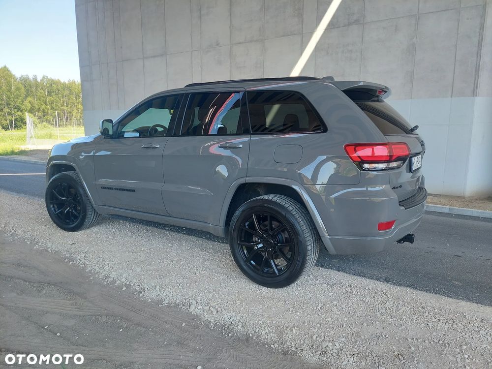 Jeep Grand Cherokee - 4