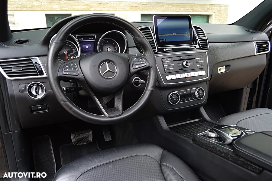 Mercedes-Benz GLE 350 d 4Matic 9G-TRONIC AMG Line - 27