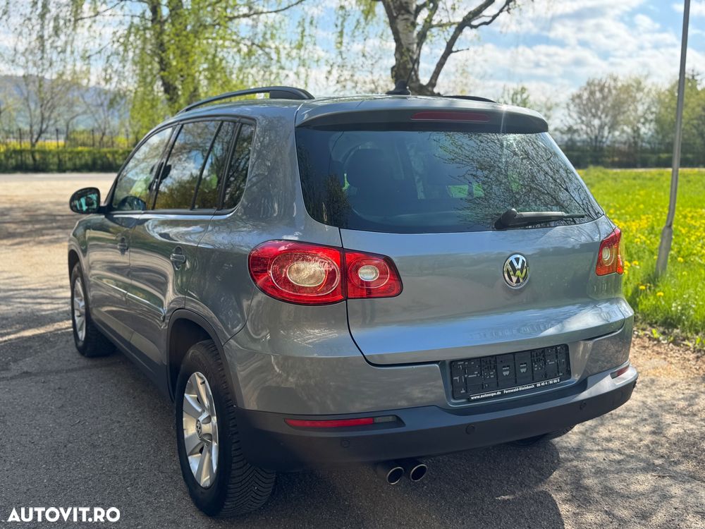 Volkswagen Tiguan 2.0 TDI DPF 4Motion Track & Avenue - 4