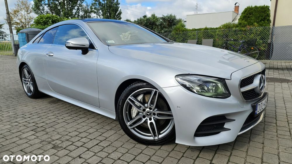 Mercedes-Benz Klasa E 300 9G-TRONIC - 11