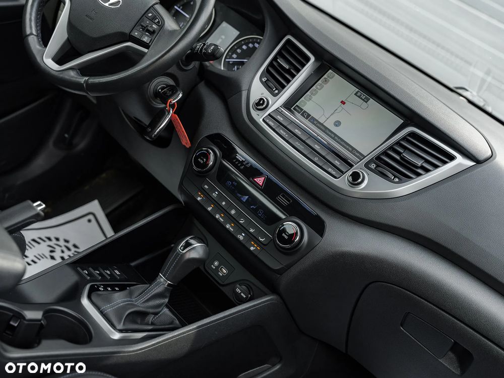 Hyundai Tucson blue 1.7 CRDi 2WD DCT Premium - 20