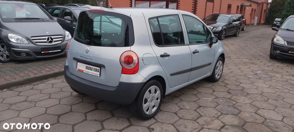 Renault Modus 1.6 16V Privilege - 4