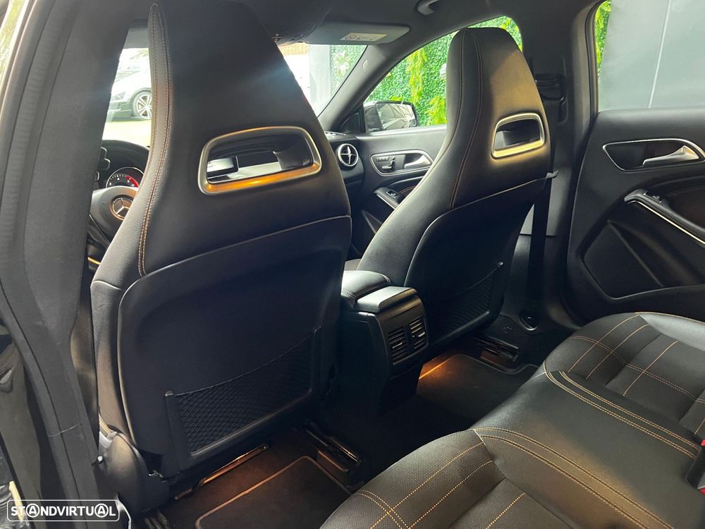 Mercedes-Benz CLA 180 d Shooting Brake - 12