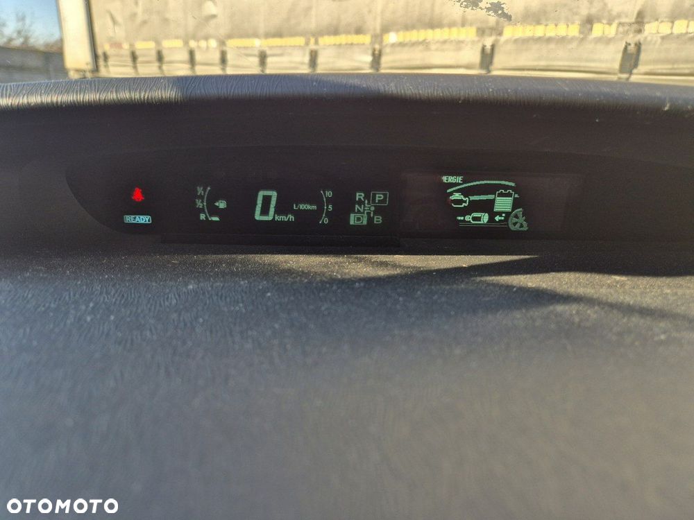 Toyota Prius - 11