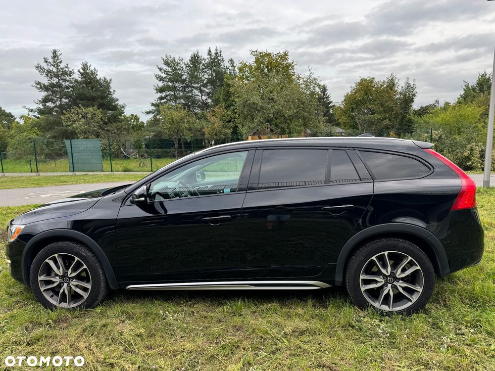 Volvo V60 Cross Country T5 AWD Momentum - 6