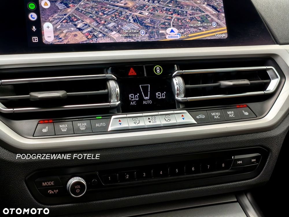 BMW Seria 3 330e - 13