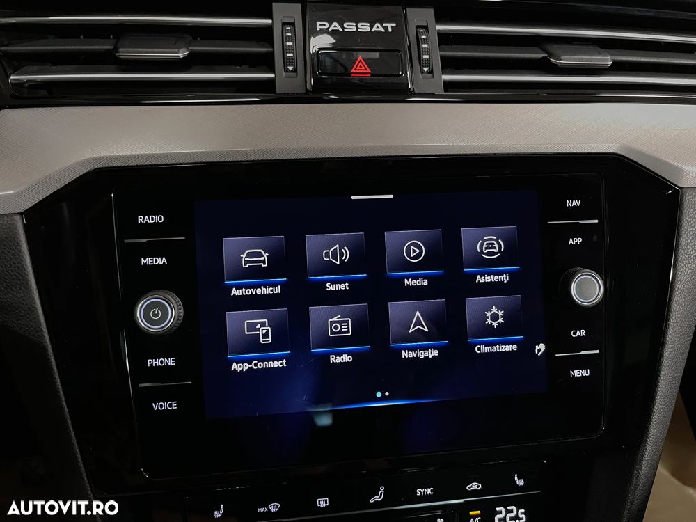 Volkswagen Passat 2.0 TDI DSG Comfortline - 19