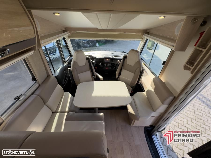 Rapido Serie 8F 880F cama central e basculante - 9