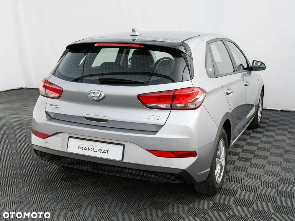 Hyundai i30 1.5 DPI Classic + - 6