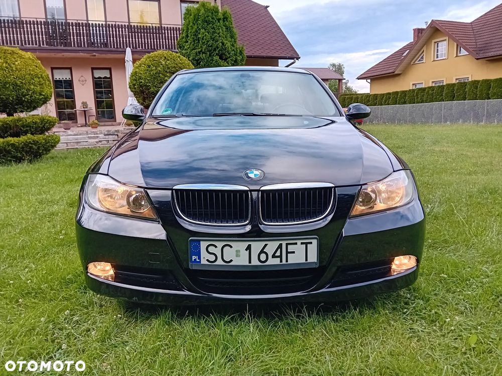 BMW Seria 3 318i Edition Exclusive - 28