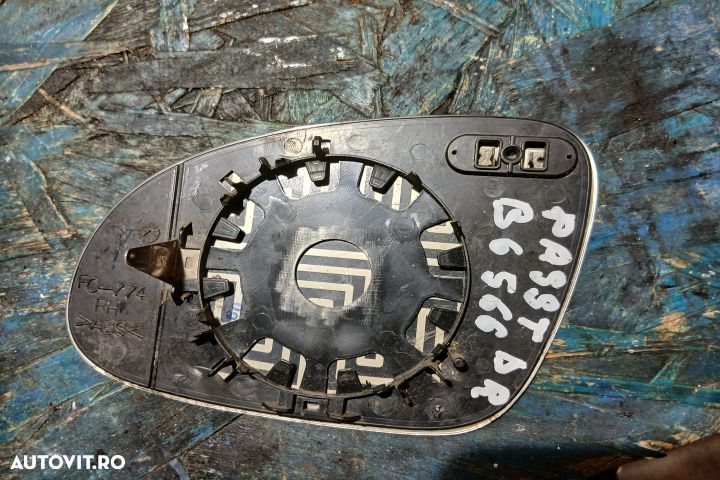 Sticla oglinda dreapta Volkswagen VW Passat B6 [2005 - 2010] wagon 5- - 2