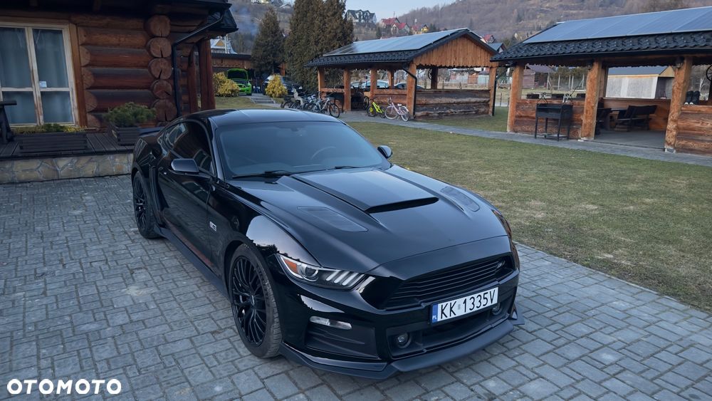 Ford Mustang - 2