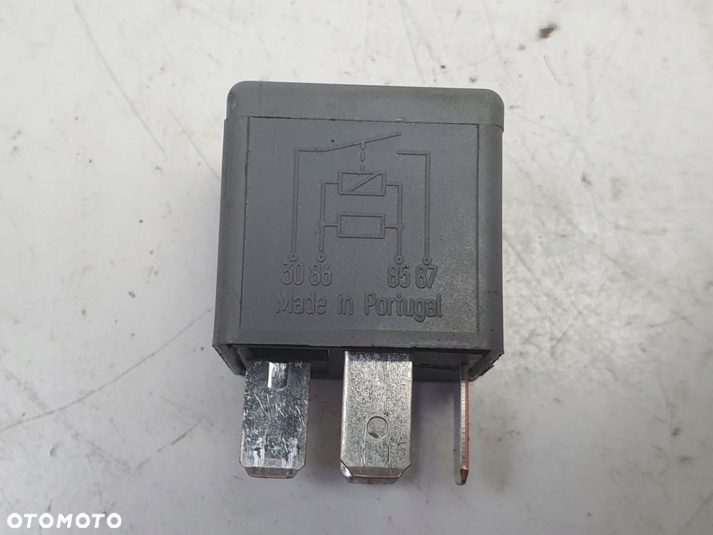 Skoda Octavia II lift PZEKAŹNIK Bezpiecznik 373 8D0951253A - 15